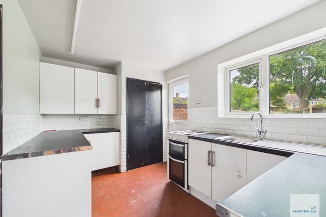 8, Wheatgrass Road, Nottingham photo 4