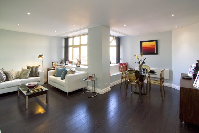 Thumbnail Flat for sale in King's Road, Chelsea