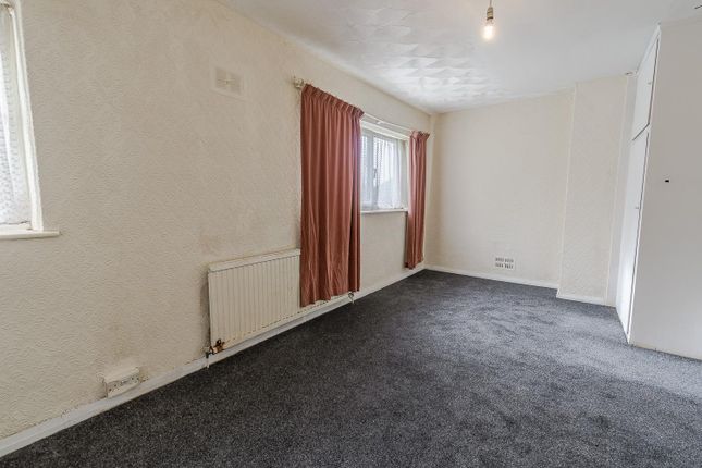 82, Merthyr Dyfan Road, Barry photo 4