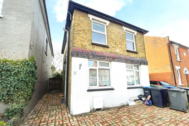 Room 5, 2, Queens Road, Surrey photo 5