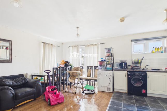 41 Jupiter Court, 10 Cameron Crescent, Edgware photo 3