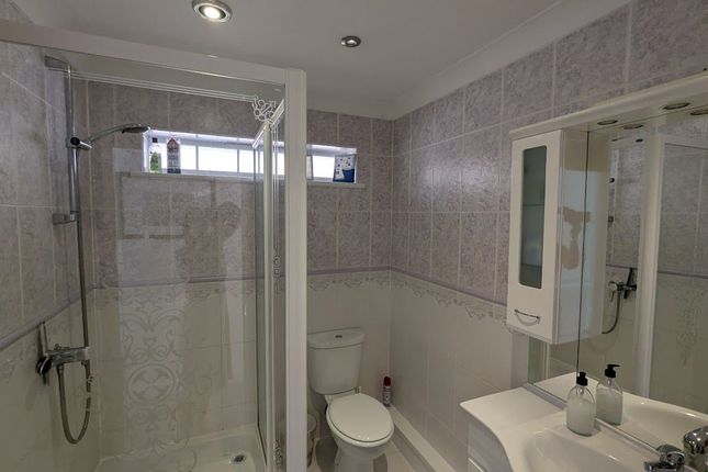 14, Cherry Tree Gardens, Ramsgate photo 3