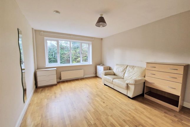 1522, Bristol Road South, Birmingham photo 2