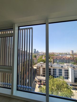 Flat for sale in Grand Central Apartments, 1 Brill Place, London