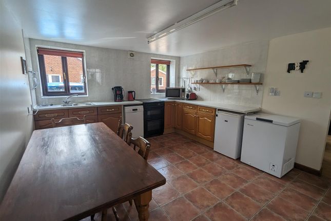 Detached house to rent in Winnal, Hereford