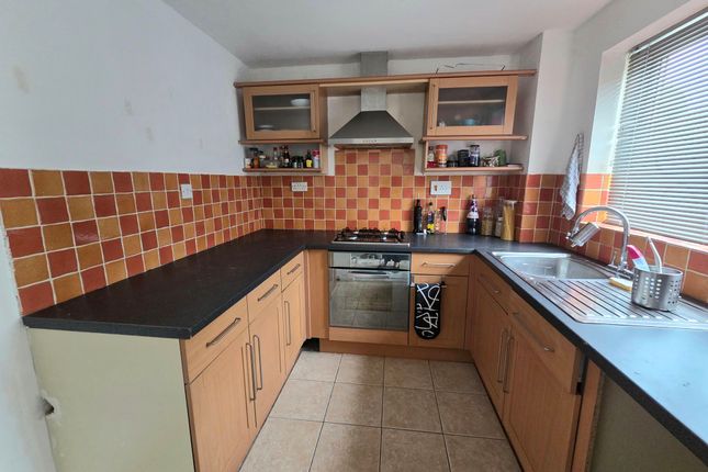 120 Heol Castell Coety, Bridgend photo 3