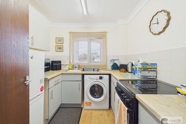 Flat 21, Lydford House Hameldown Way, Newton Abbot photo 3