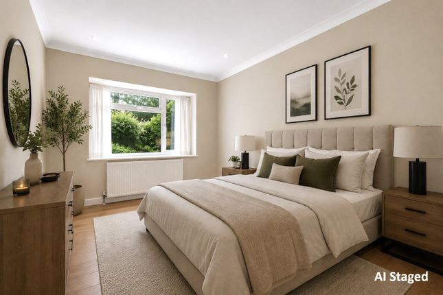 Flat 1, 23, Aldersbrook Road, London photo 2