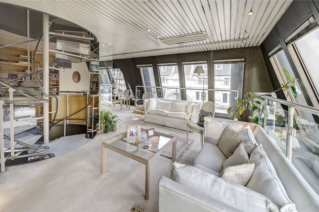 Flat for sale in St James's Street, St James's, London