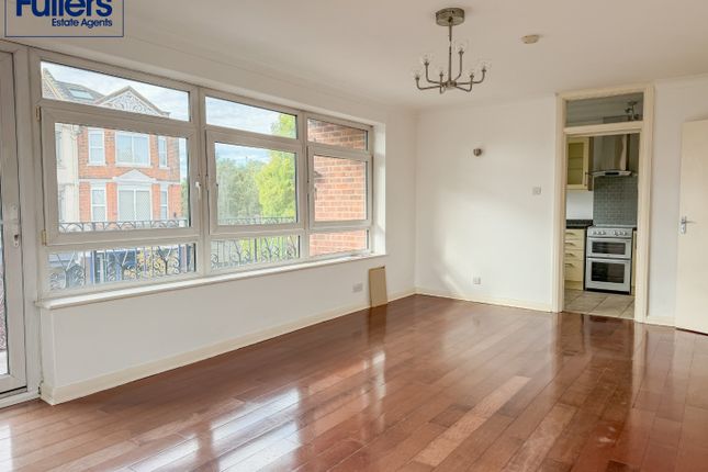 4, Station Road, London photo 5
