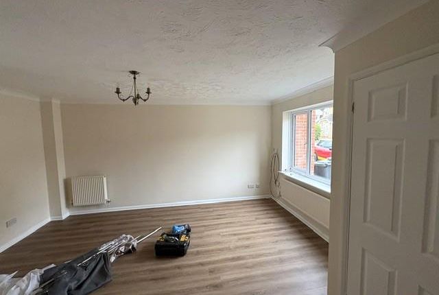 10, Minden Close, Andover photo 4