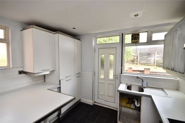 12, Alwin Road, Oldham photo 4