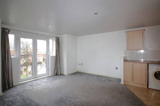 Flat for sale in Macarthur Way, Stourport On Severn