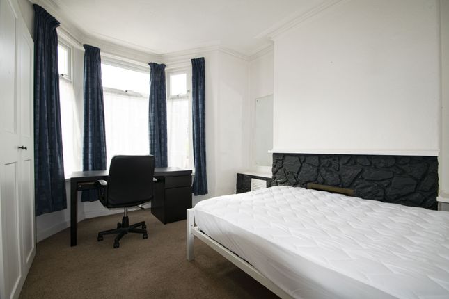 Llantrisant Street, Cardiff photo 4