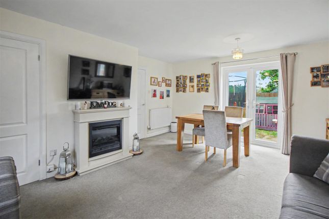 4, Jubilee Close, Islip photo 4