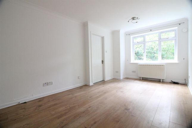 Gainsborough Road, Hayes photo 2