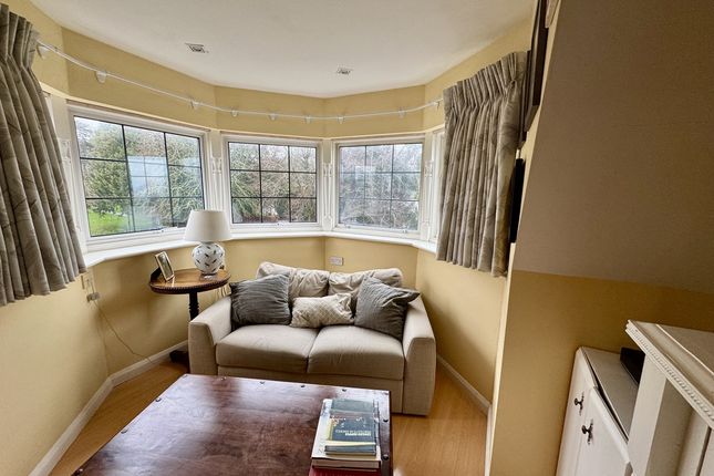 Flat Flat 3, 107, Stanmore Hill, Stanmore photo 2