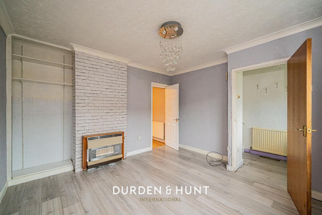 149 Arrowsmith Road, Chigwell photo 3