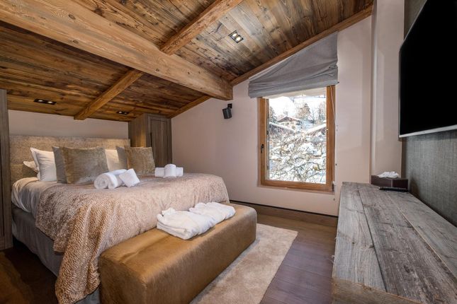 Chalet for sale in Megève, Haute-Savoie, Rhône-Alpes, France