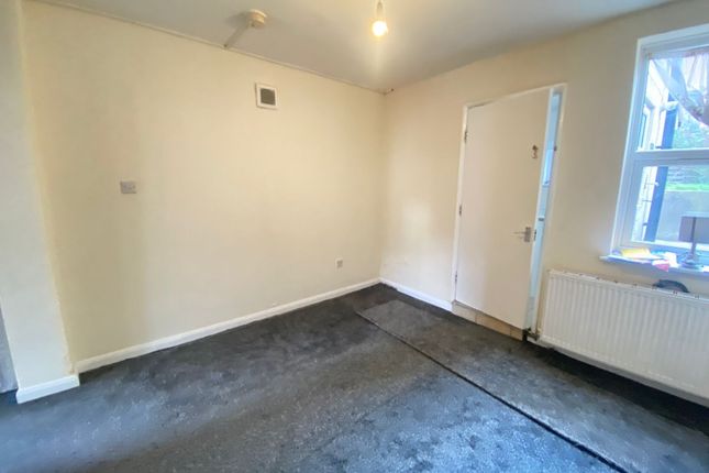 43, Dashwood Avenue, High Wycombe photo 4