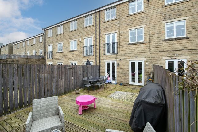 8, Birkshead Mews, Wilsden photo 4