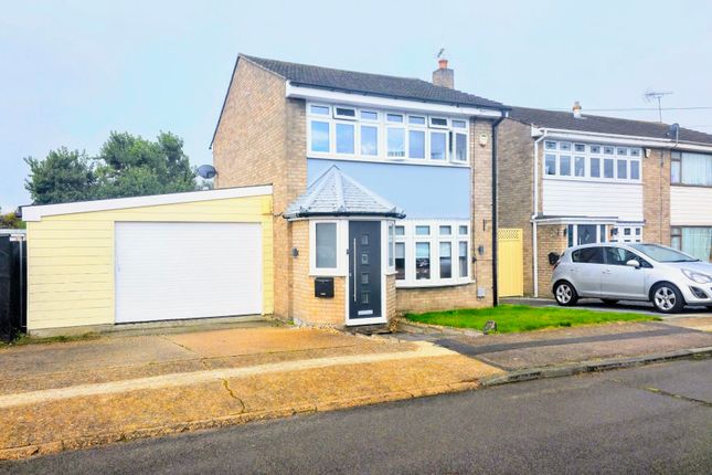 3-bed detached on 17, Trent, Tilbury, £390,000