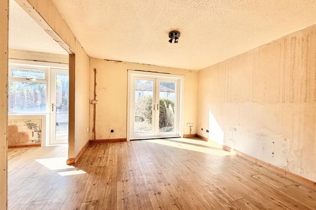 48, Birks Hill, Irvine photo 3