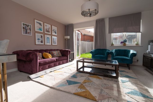 24, Kings Drive, Kent photo 2