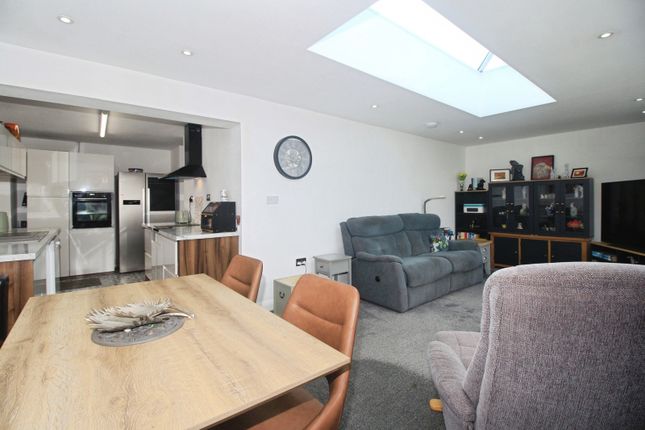 59, Grange Drive, Hinckley photo 4