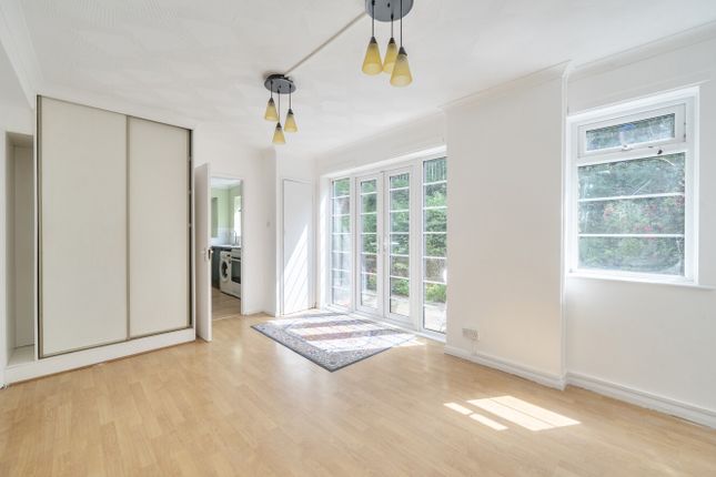 84, Copperfield Road, Southampton photo 4