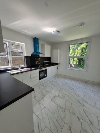 Thumbnail Flat to rent in Mount Pleasant Road, London