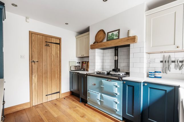 2 Forge Cottage, Edenbridge photo 4