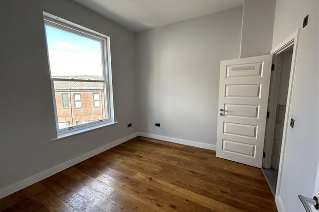 Flat, 7, Castle Yard, Stockport photo 4