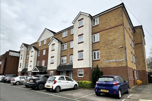 Flat for sale in Crosfield Court, Watford