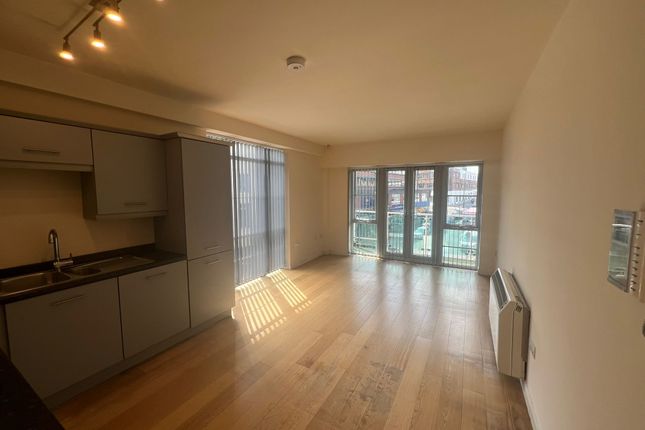13 Babington Court, Gower Street, Derbyshire photo 3