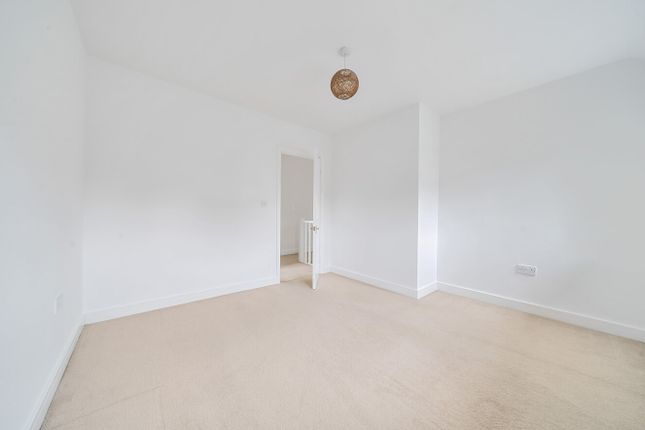 Detached house to rent in Stirling Drive, Orpington