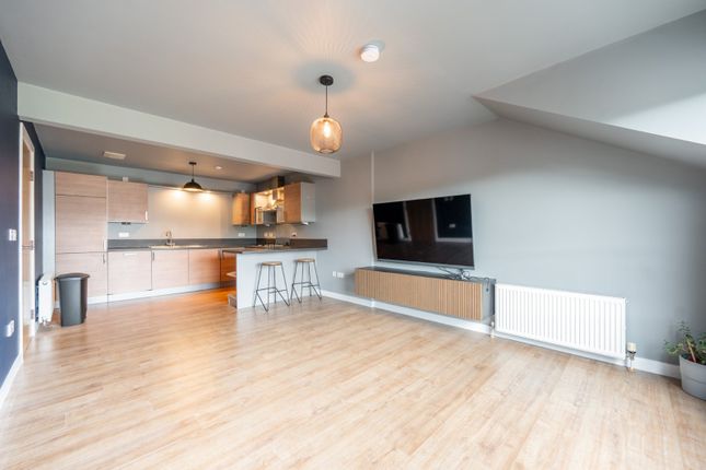 Flat 2-2, 16B, Carmyle Avenue, Glasgow City photo 3