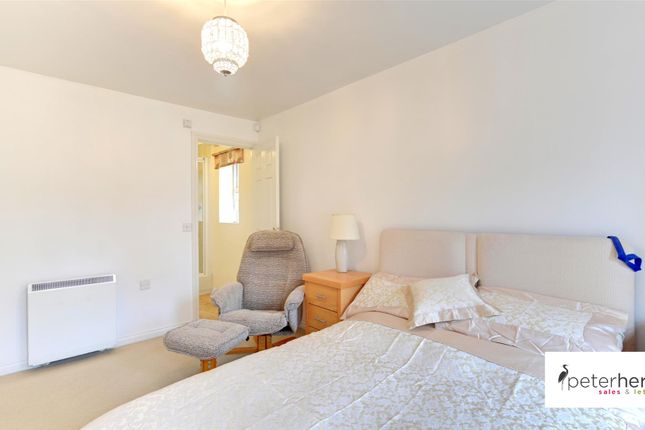 Flat for sale in Peartree Mews, Ashbrooke, Sunderland