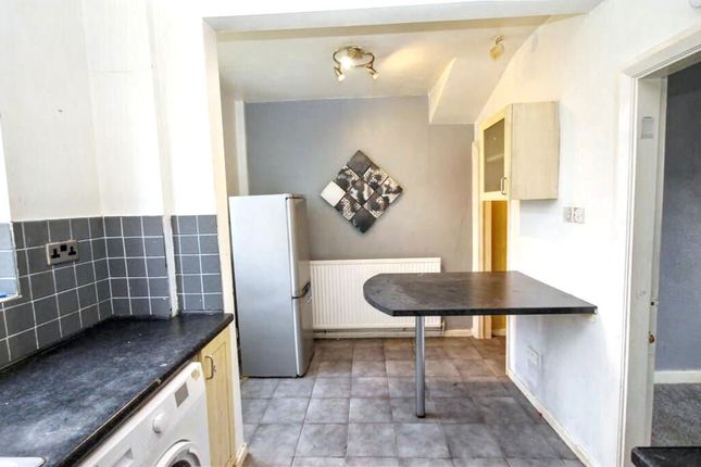 37, Southey Crescent, Sheffield photo 5