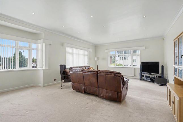 2, Parkside Rise, Nottingham photo 2