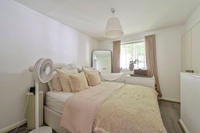Frogmore, Wandsworth photo 4