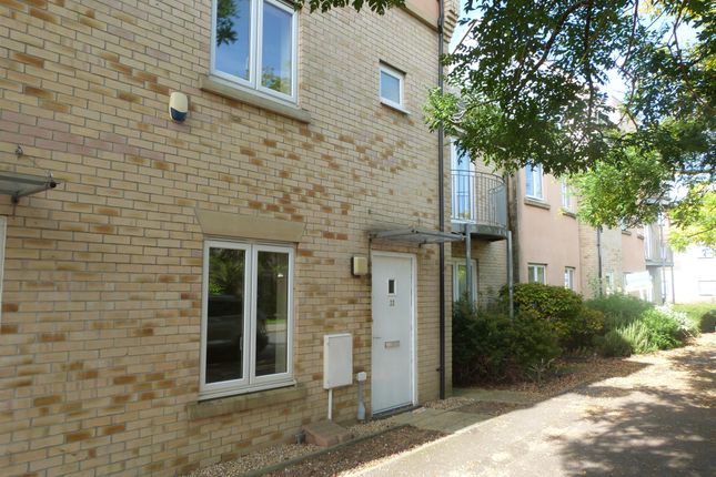Town house for sale in Chieftain Way, Cambridge