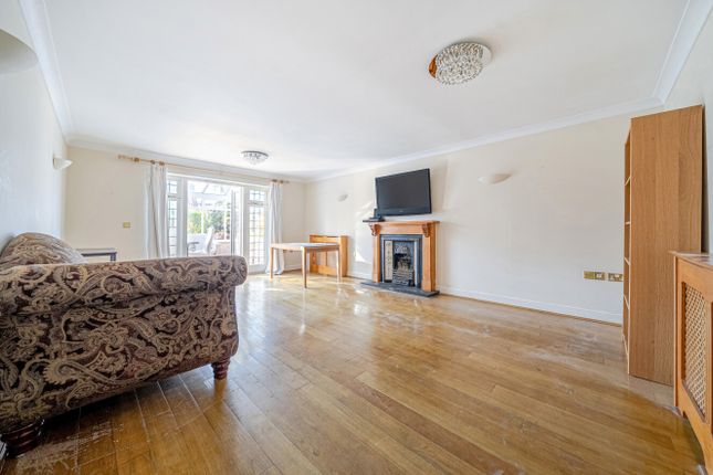 15, Kings Avenue, Bromley photo 3