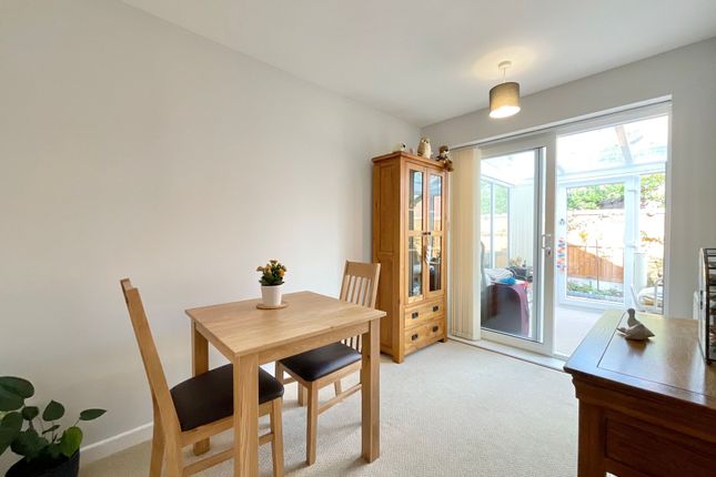 12 Richardson Close, Crewe photo 4