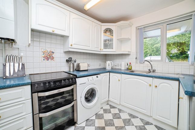 14, Thorpelands Drive, Derby photo 4