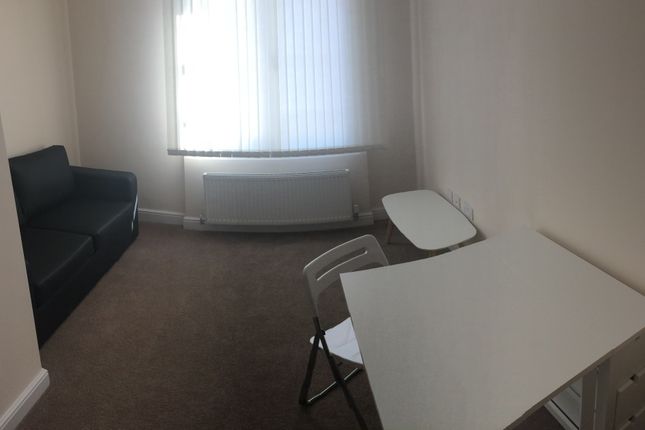 New Commerce House, Flat 2