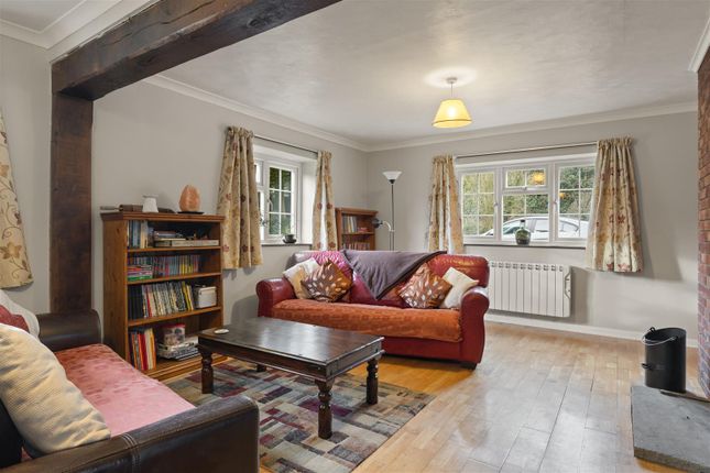 Woodview, Salhouse Road, Norwich photo 4