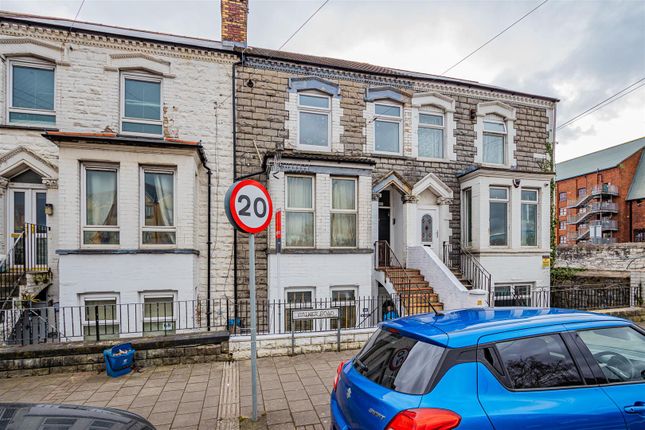 Thumbnail Flat to rent in Walker Road, Cardiff