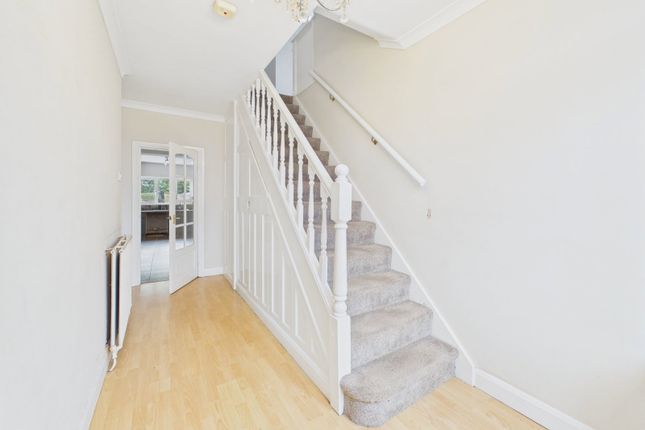 66, Pine Tree Avenue, Leicester photo 2