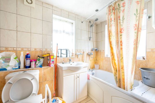 Terraced house for sale in Sutton Court Road, Plaistow, London